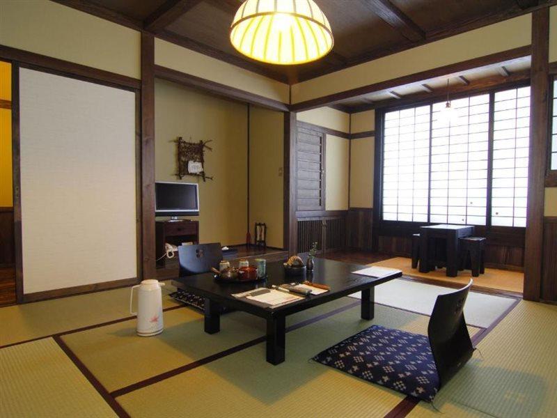 Kurokawa Onsen Yama No Yado Shinmeikan Minamioguni Exterior foto